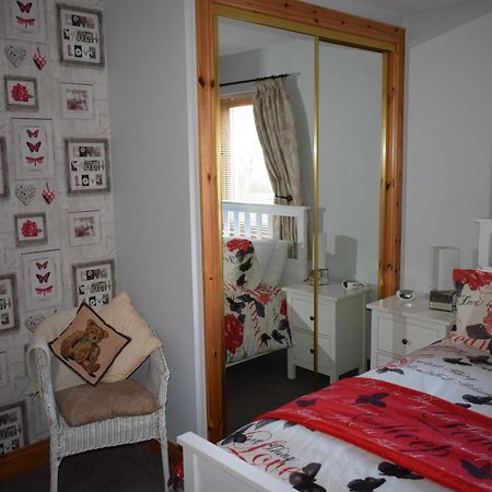 Dunroamin Self-Catering Apartment أفيمور المظهر الخارجي الصورة